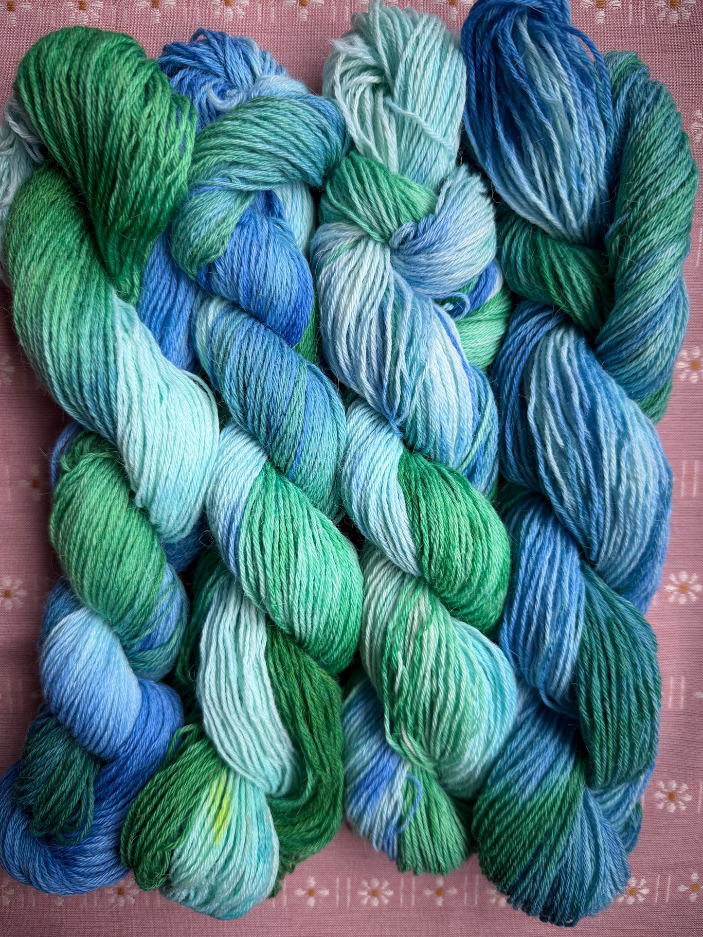 Aurora Borealis – Hand-Dyed 4ply Sock Yarn | British Bluefaced Leicester, Alpaca & Eco Bio-Nylon Blend